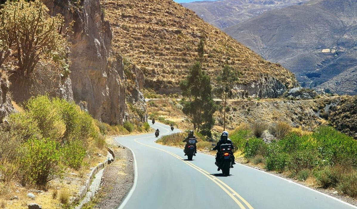 estrada-andes-moto